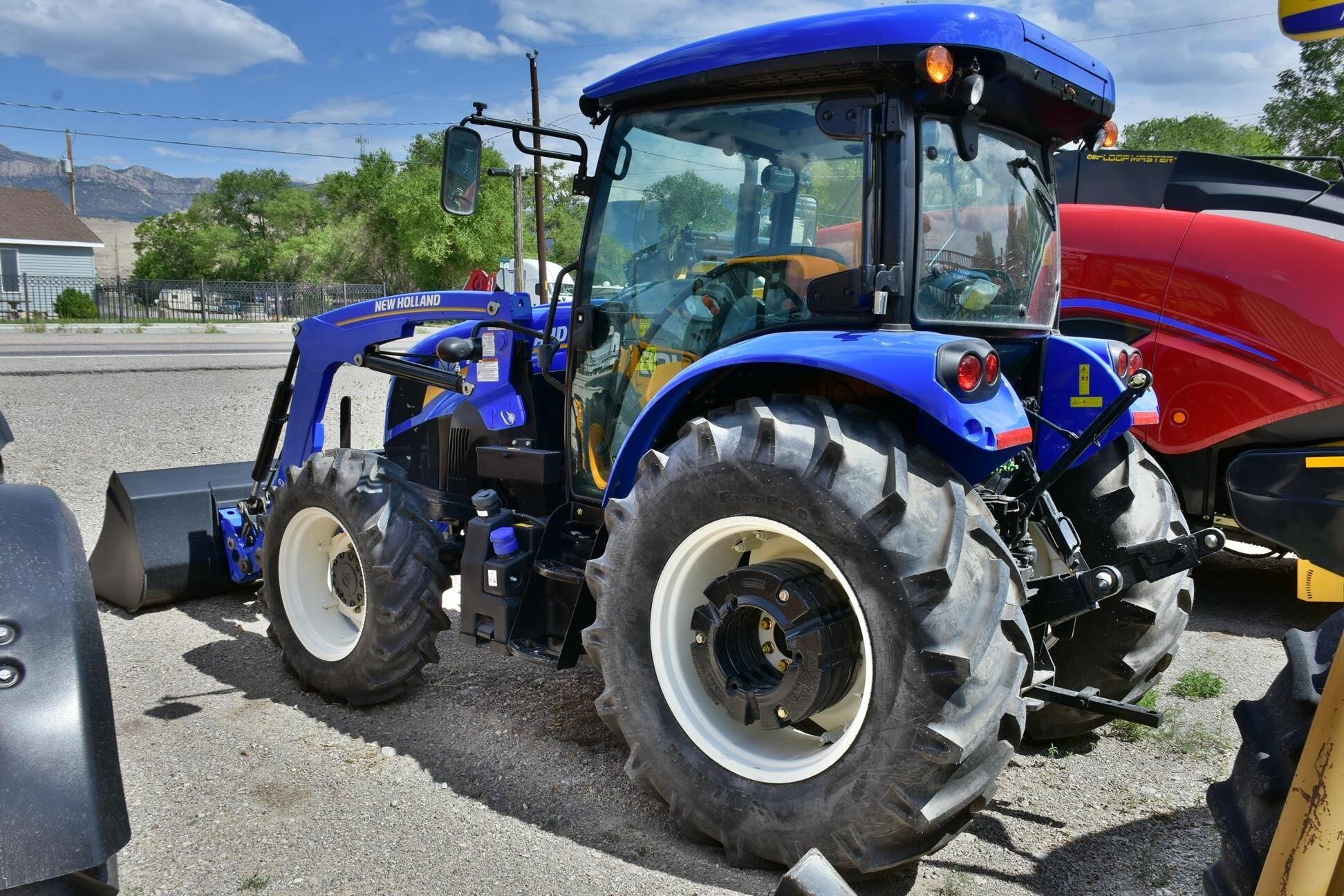 2025 New Holland WORKMASTER 120 Tractor