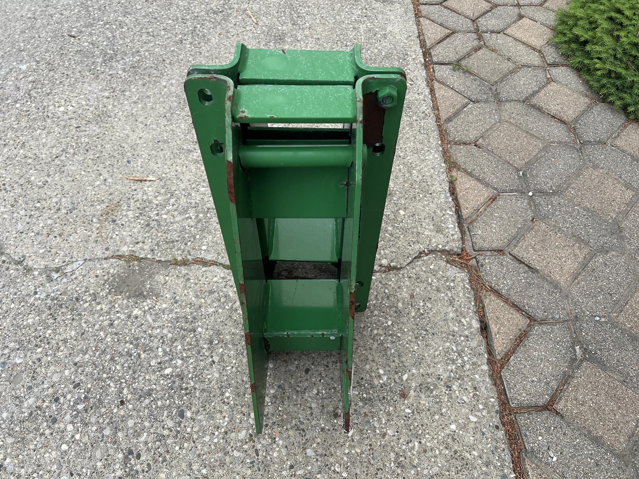  John Deere 600/700 Loader and Skid Steer Attachment