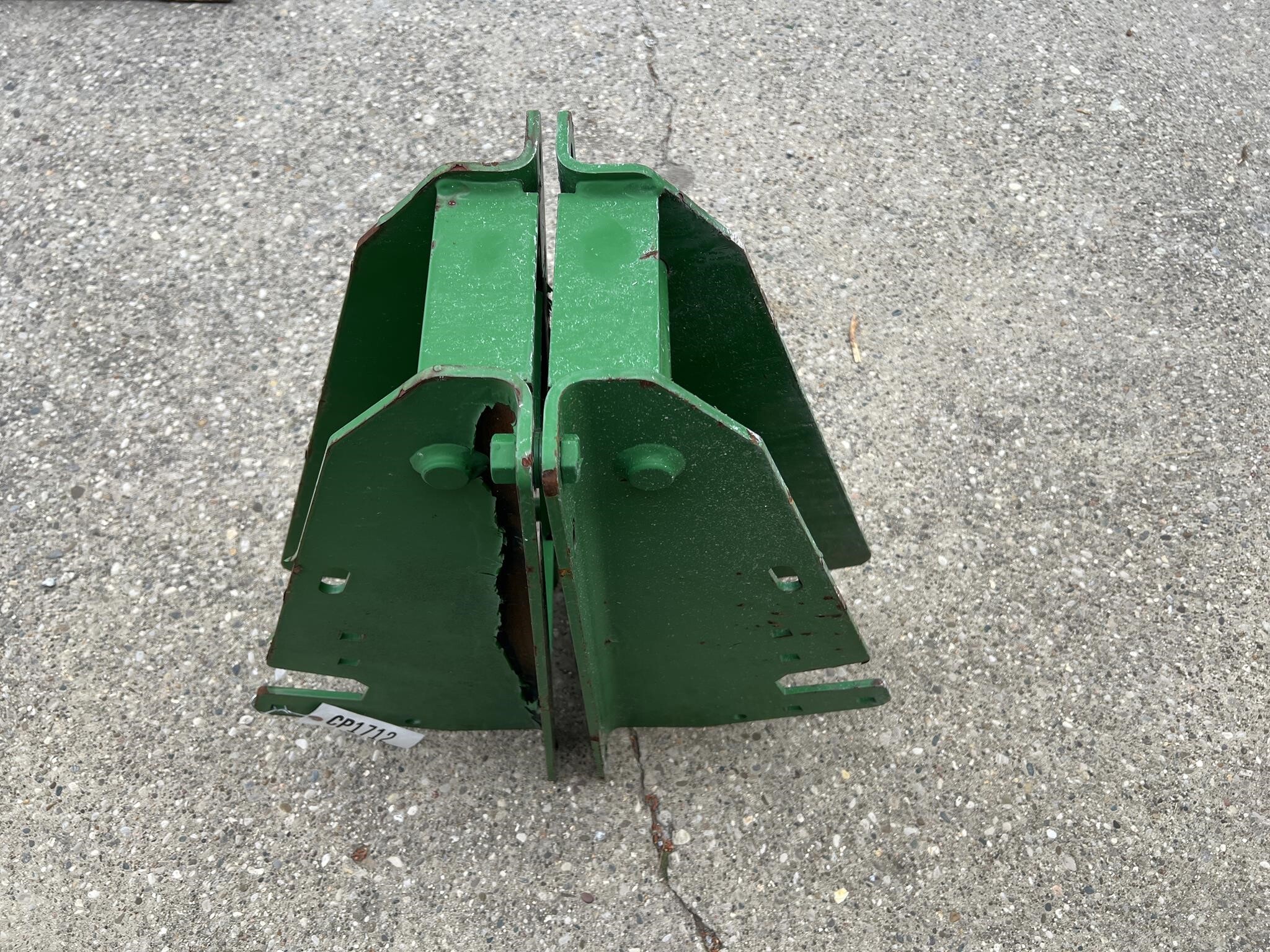  John Deere 600/700 Loader and Skid Steer Attachment