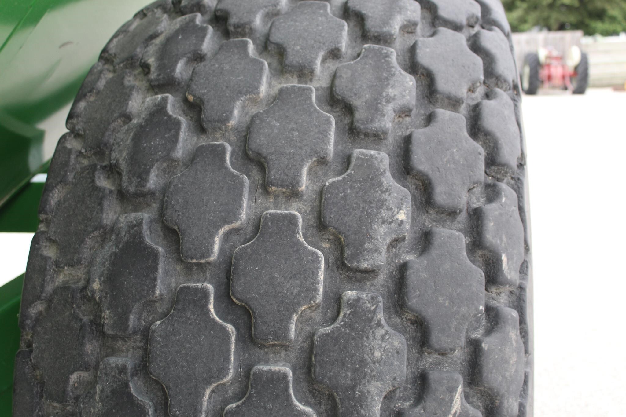 2004 J&M 750-16 Grain Cart