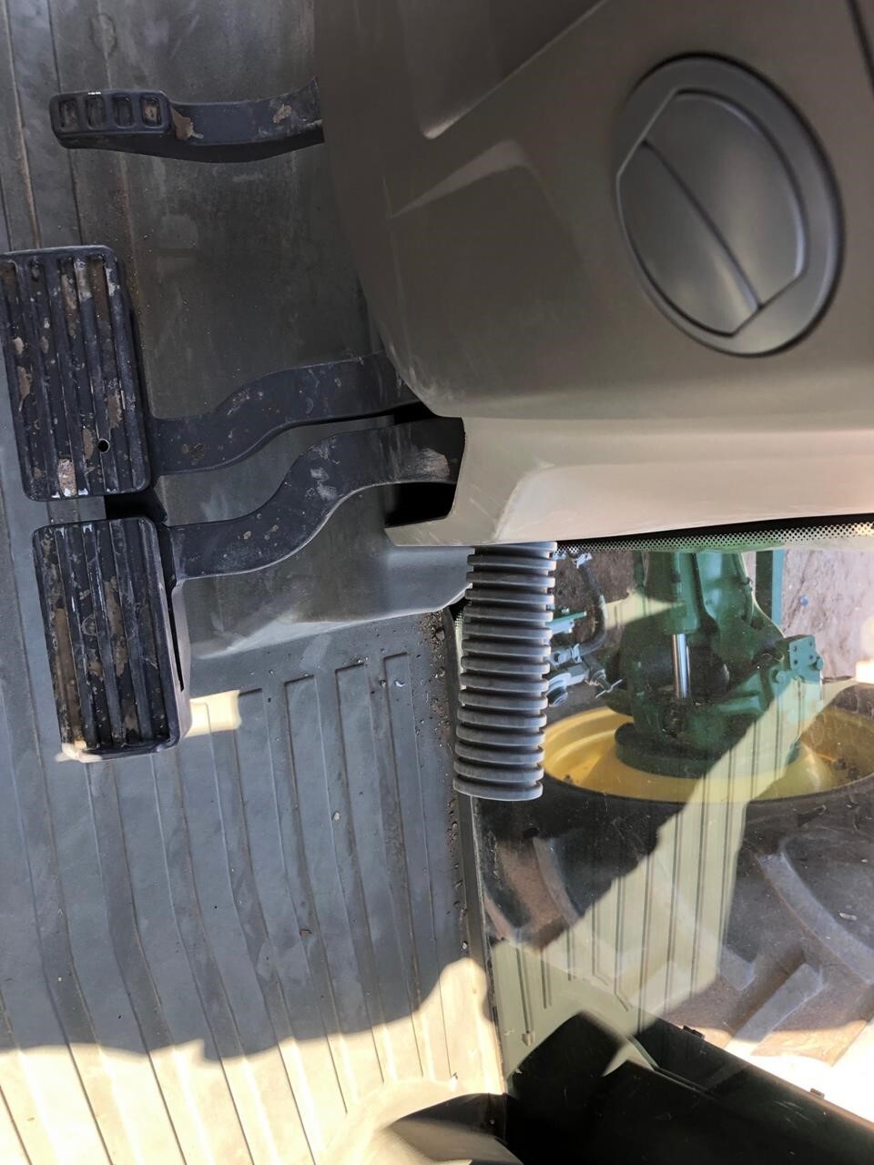 2022 John Deere 8R 280 Tractor