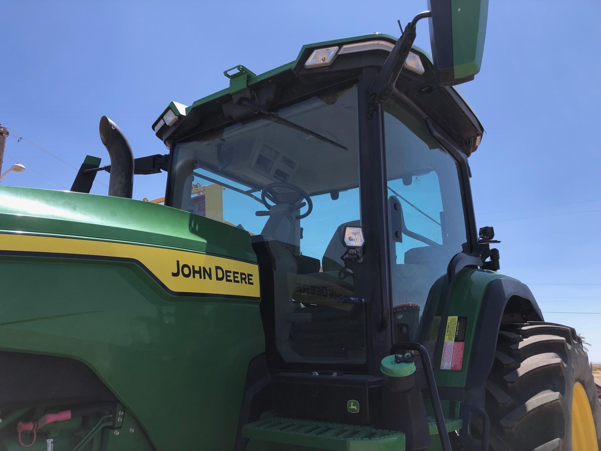 2022 John Deere 8R 280 Tractor