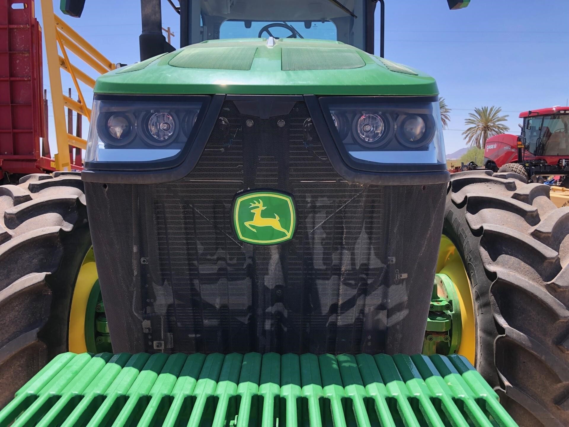 2022 John Deere 8R 280 Tractor