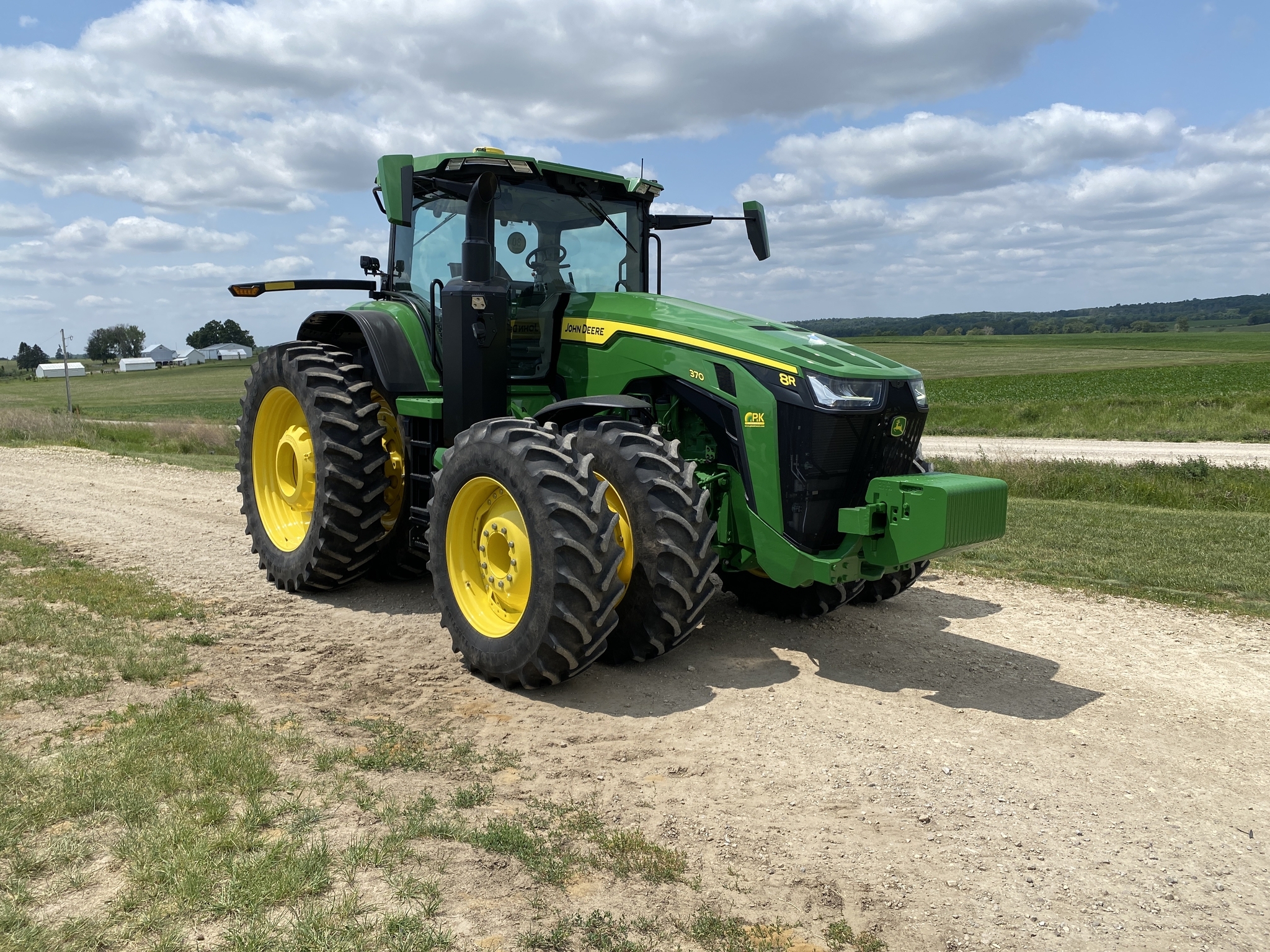 2024 John Deere 8R 370 Tractor