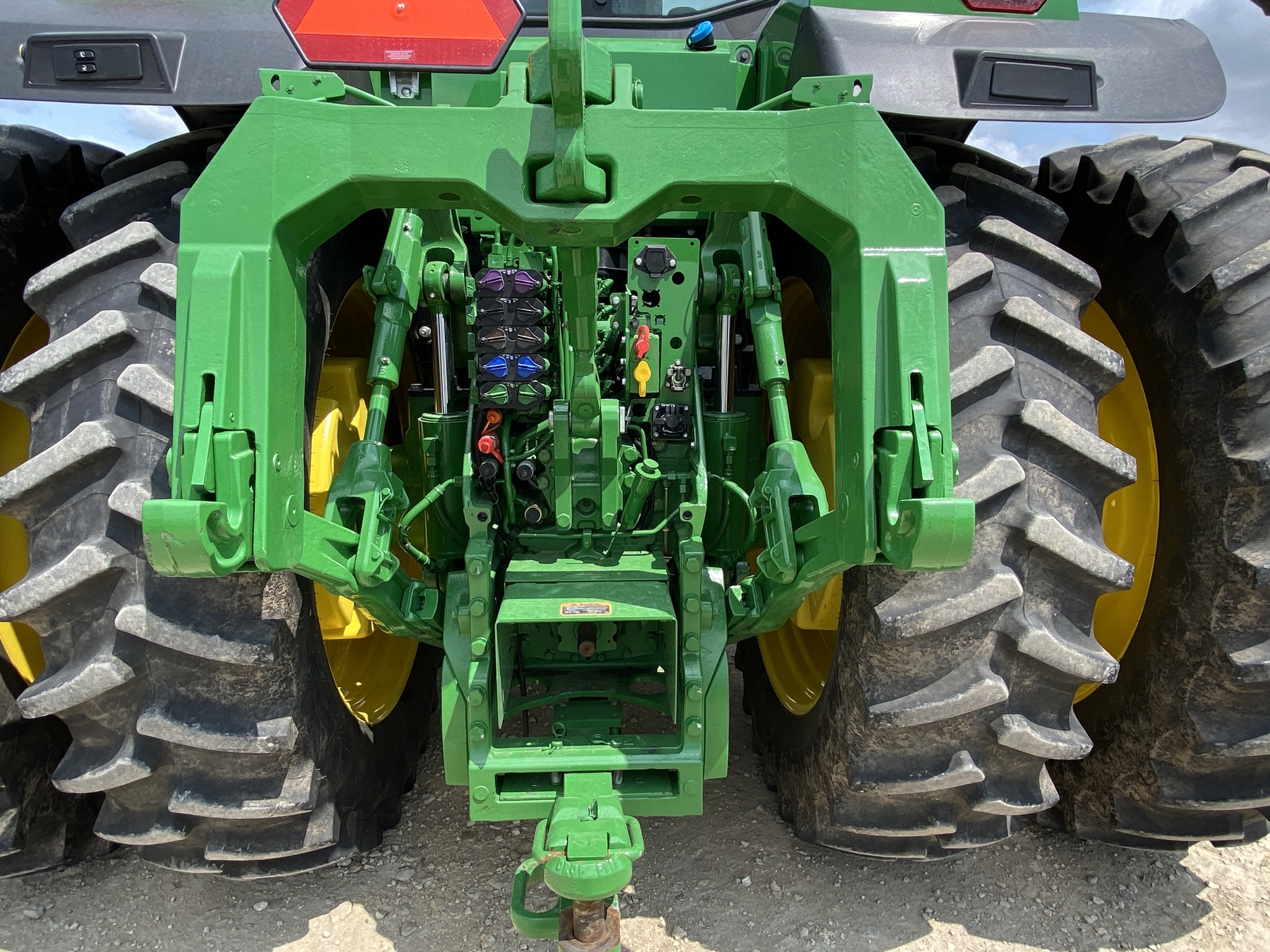 2024 John Deere 8R 370 Tractor