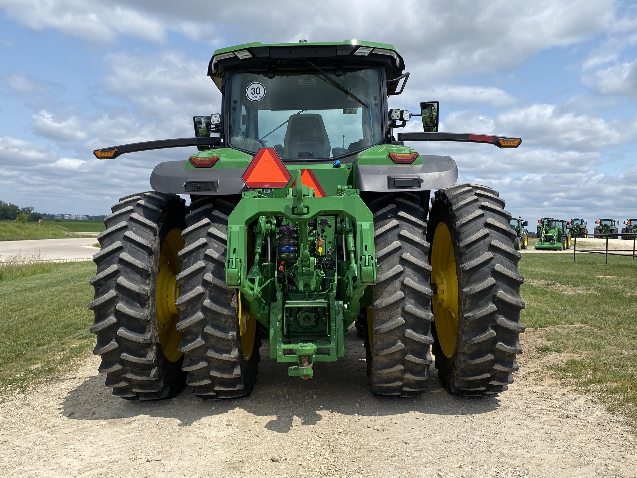 2024 John Deere 8R 370 Tractor