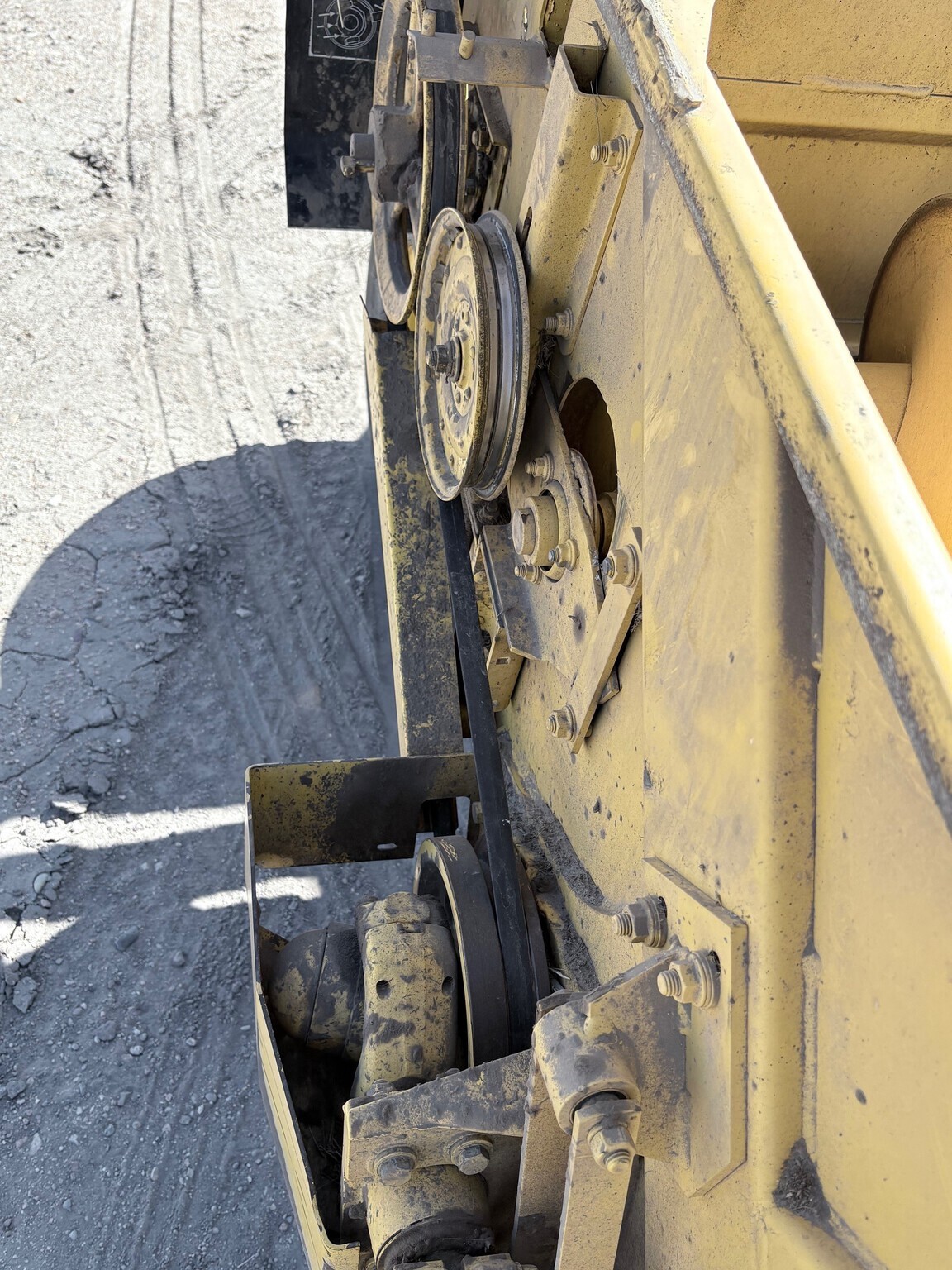 2004 New Holland 1475 Mower Conditioner