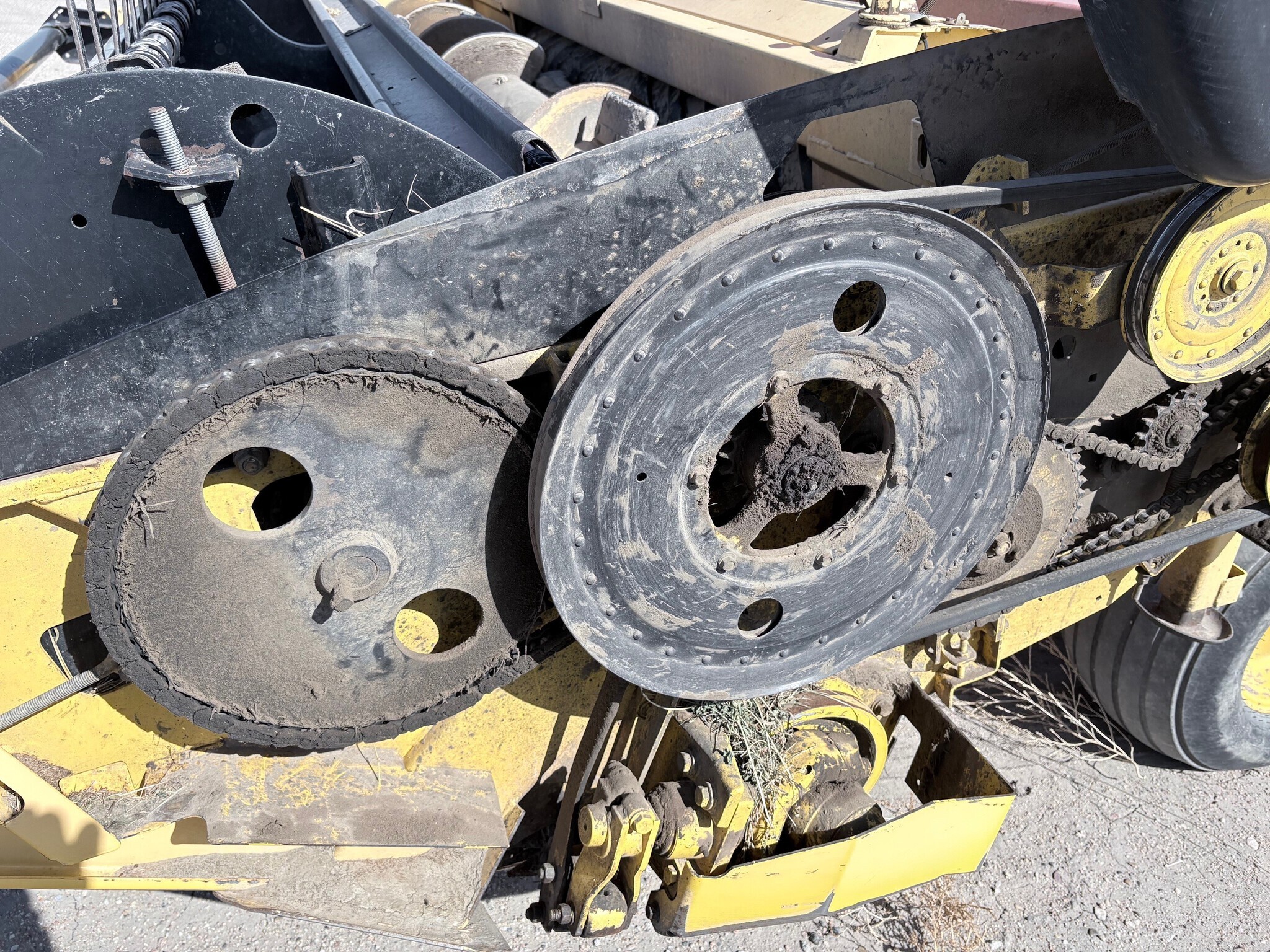 2004 New Holland 1475 Mower Conditioner