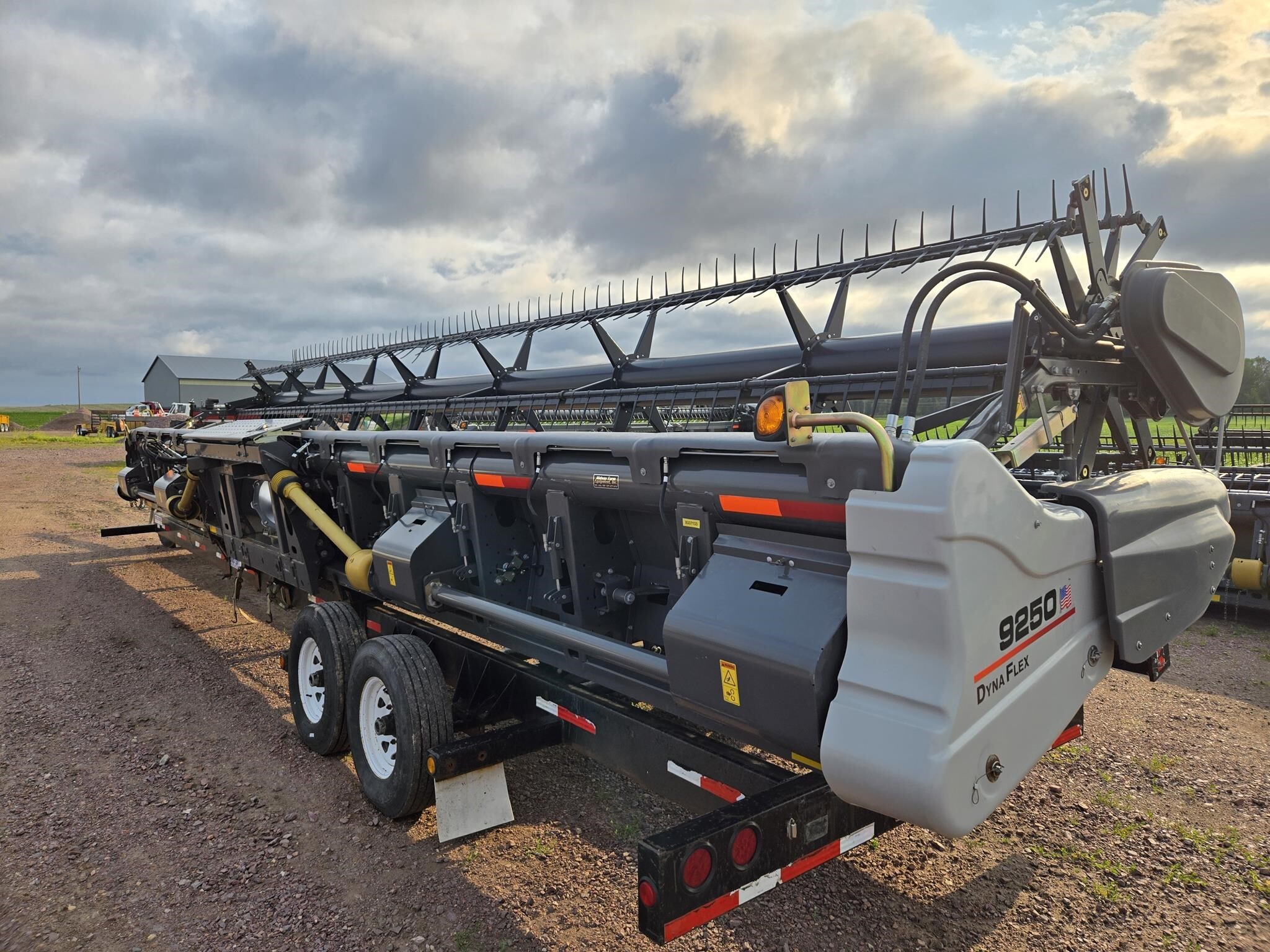 2014 Gleaner 9250 Platform