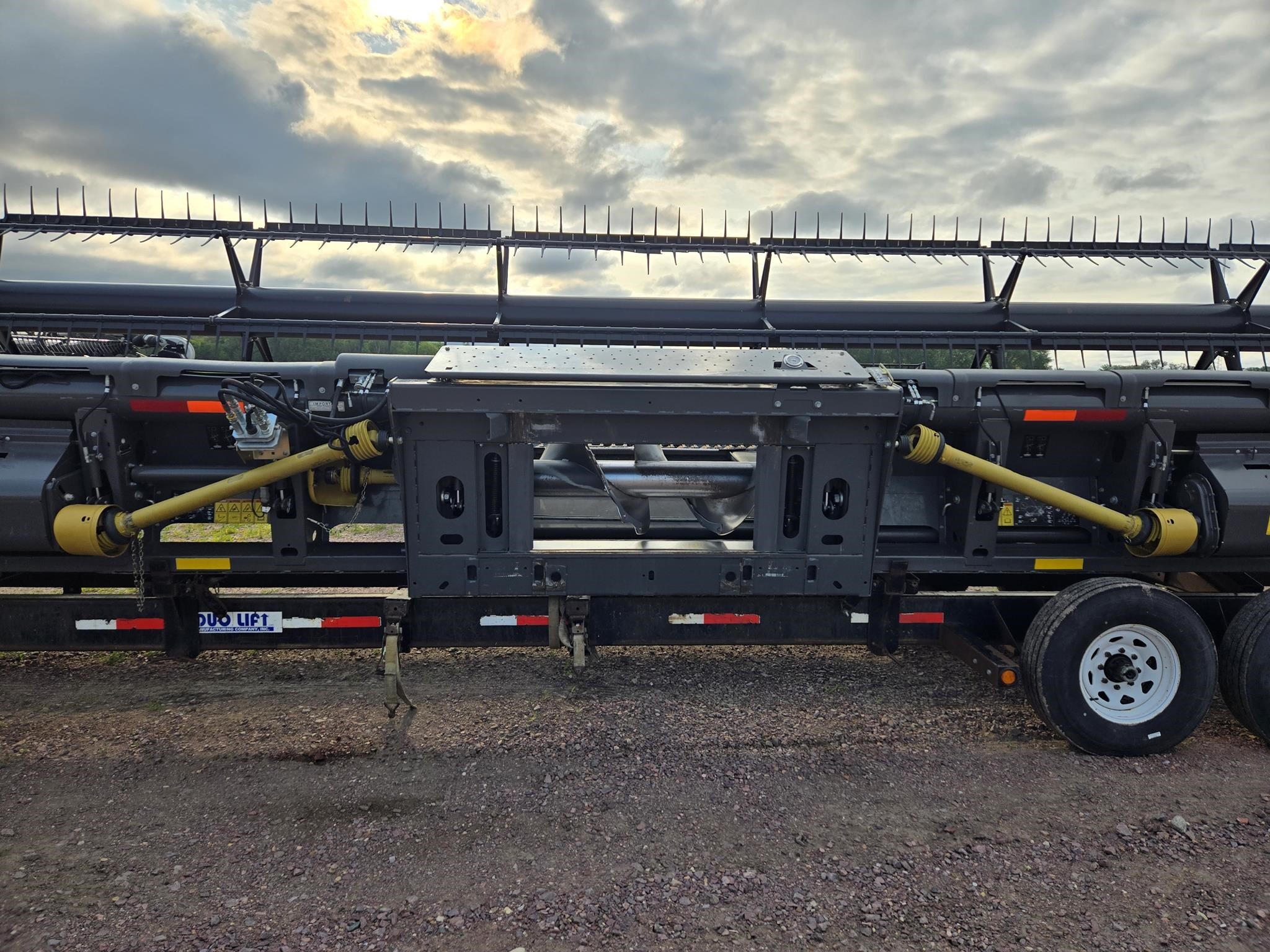2014 Gleaner 9250 Platform