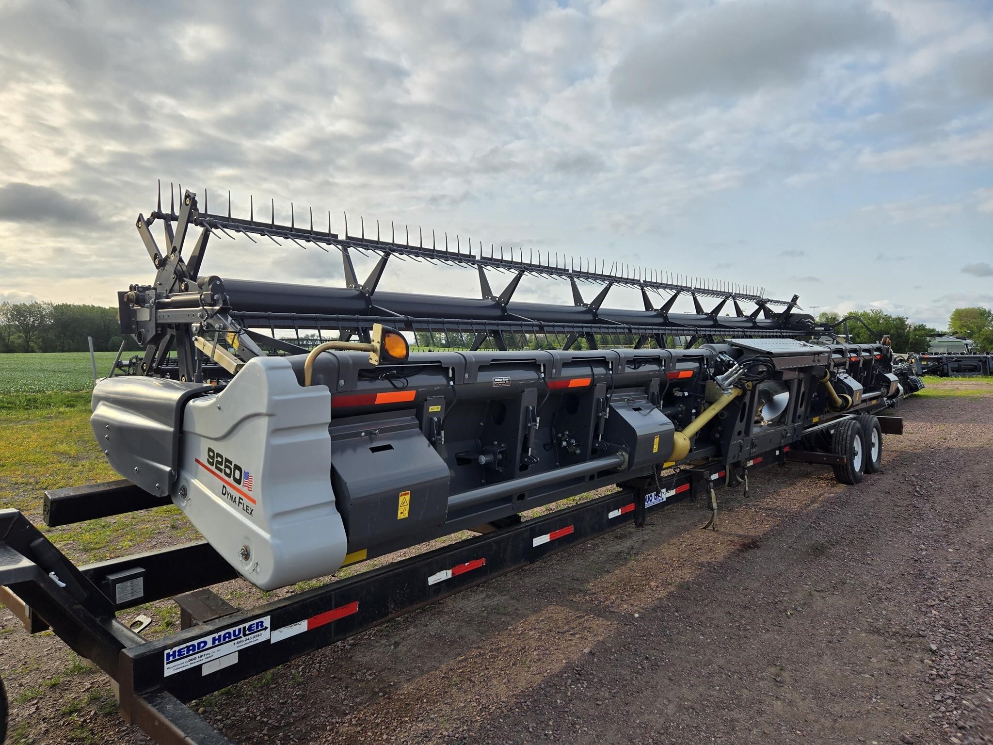 2014 Gleaner 9250 Platform