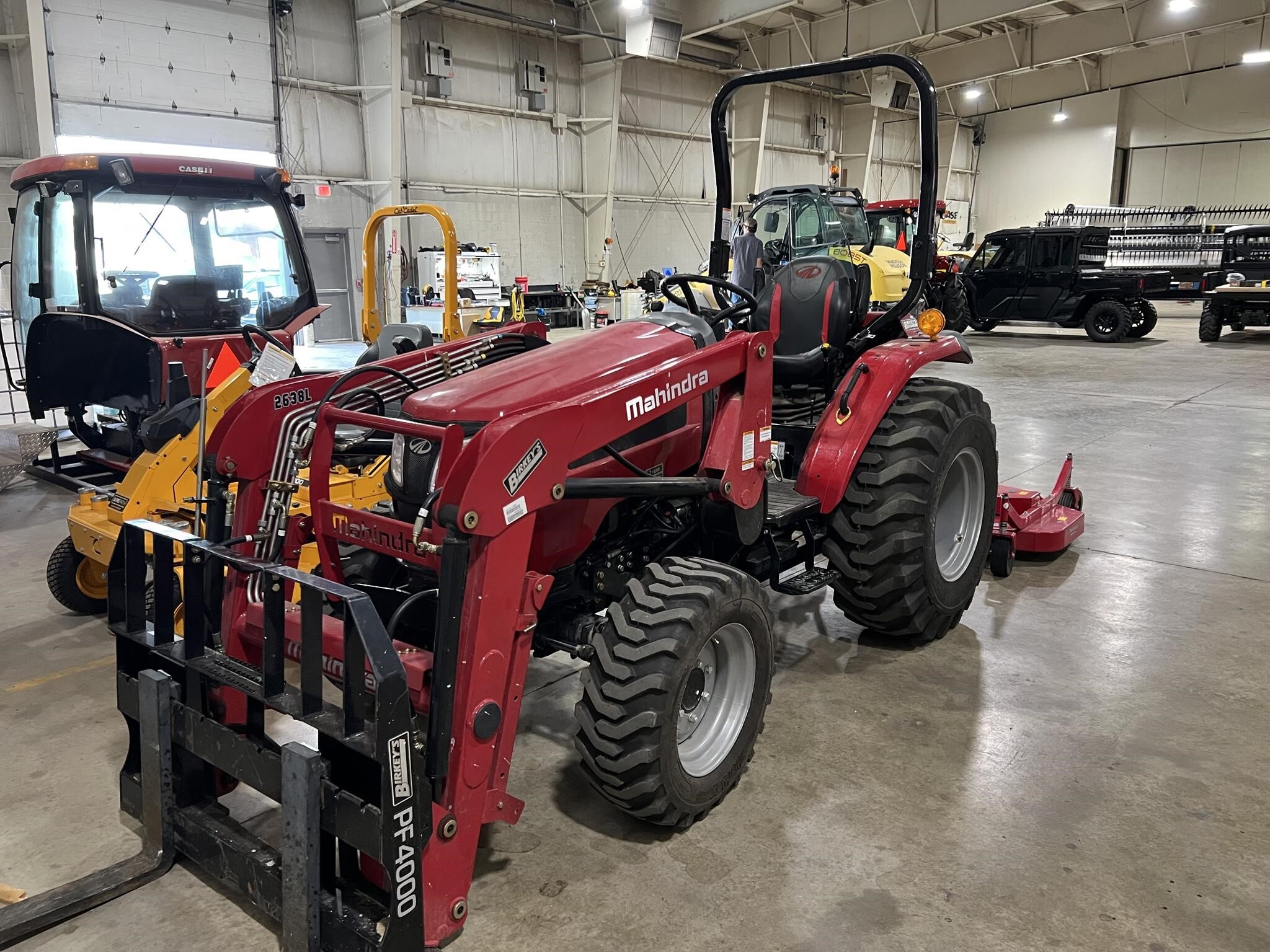 2021 Mahindra 2638 HST Tractor