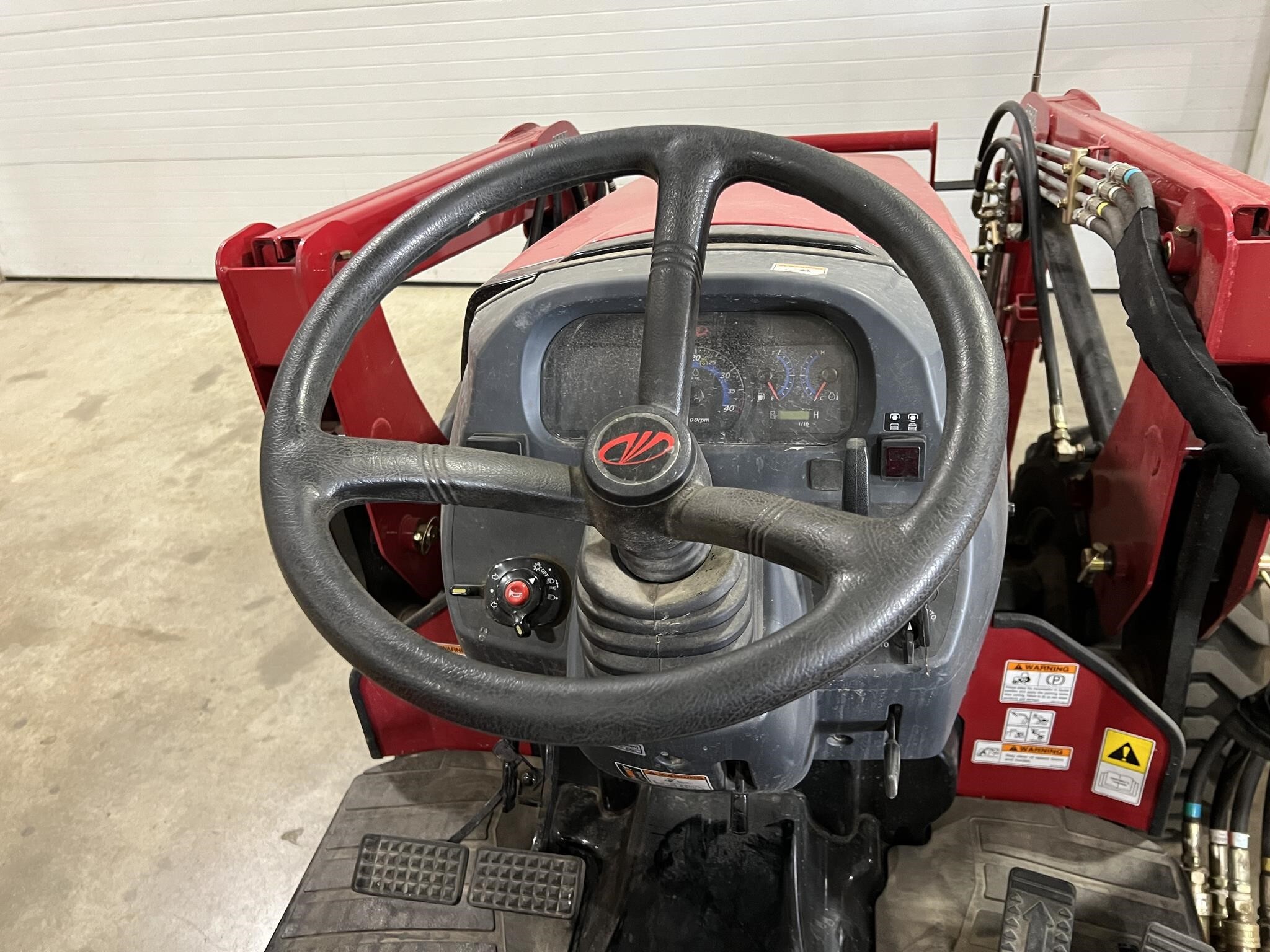 2021 Mahindra 2638 HST Tractor