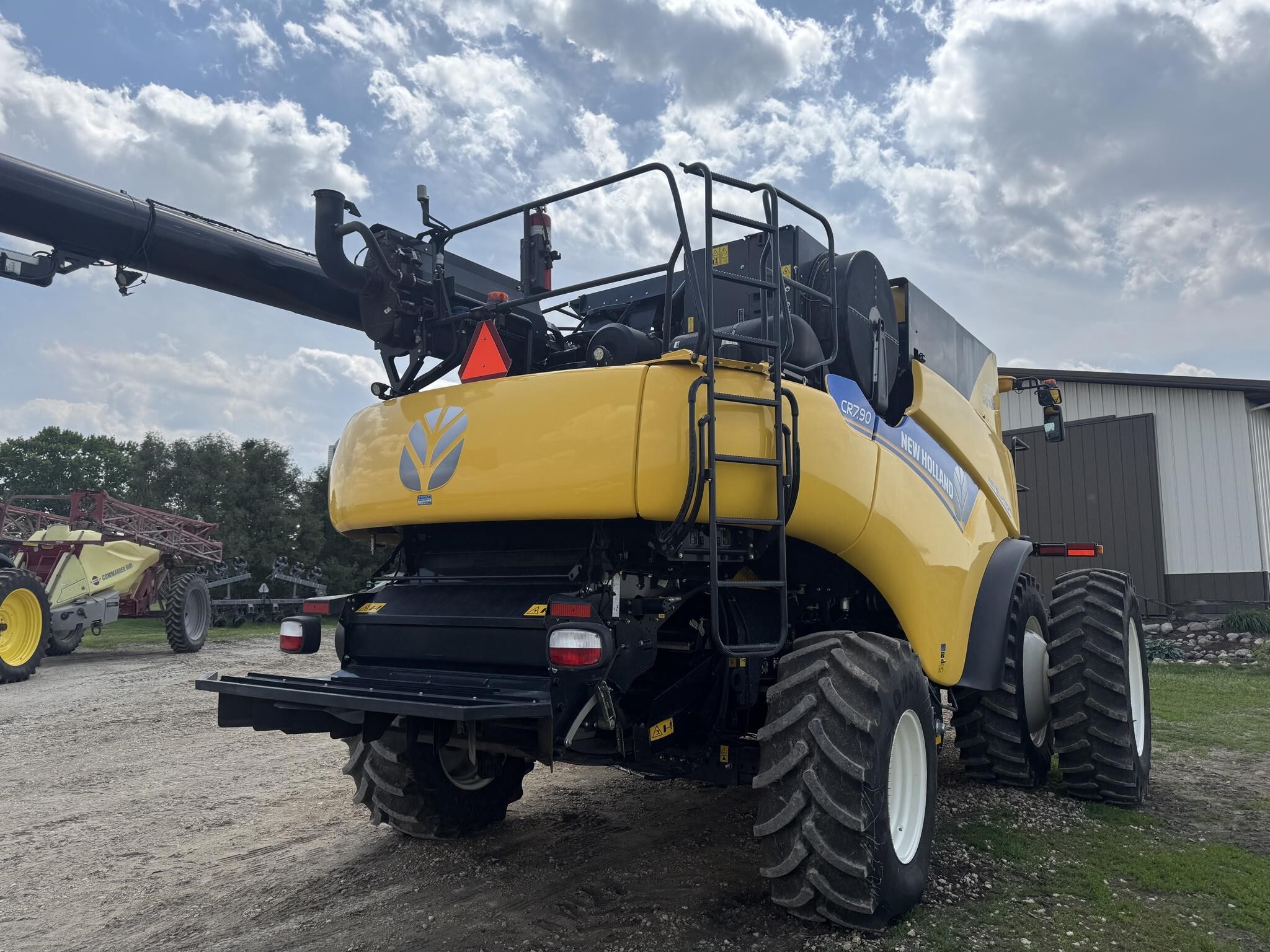 2018 New Holland CR7.90 REVELATION Combine