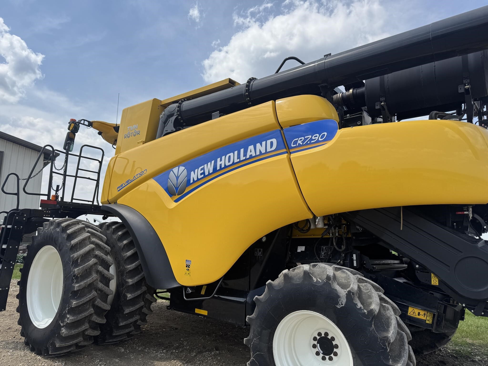 2018 New Holland CR7.90 REVELATION Combine