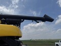 2018 New Holland CR7.90 REVELATION Combine