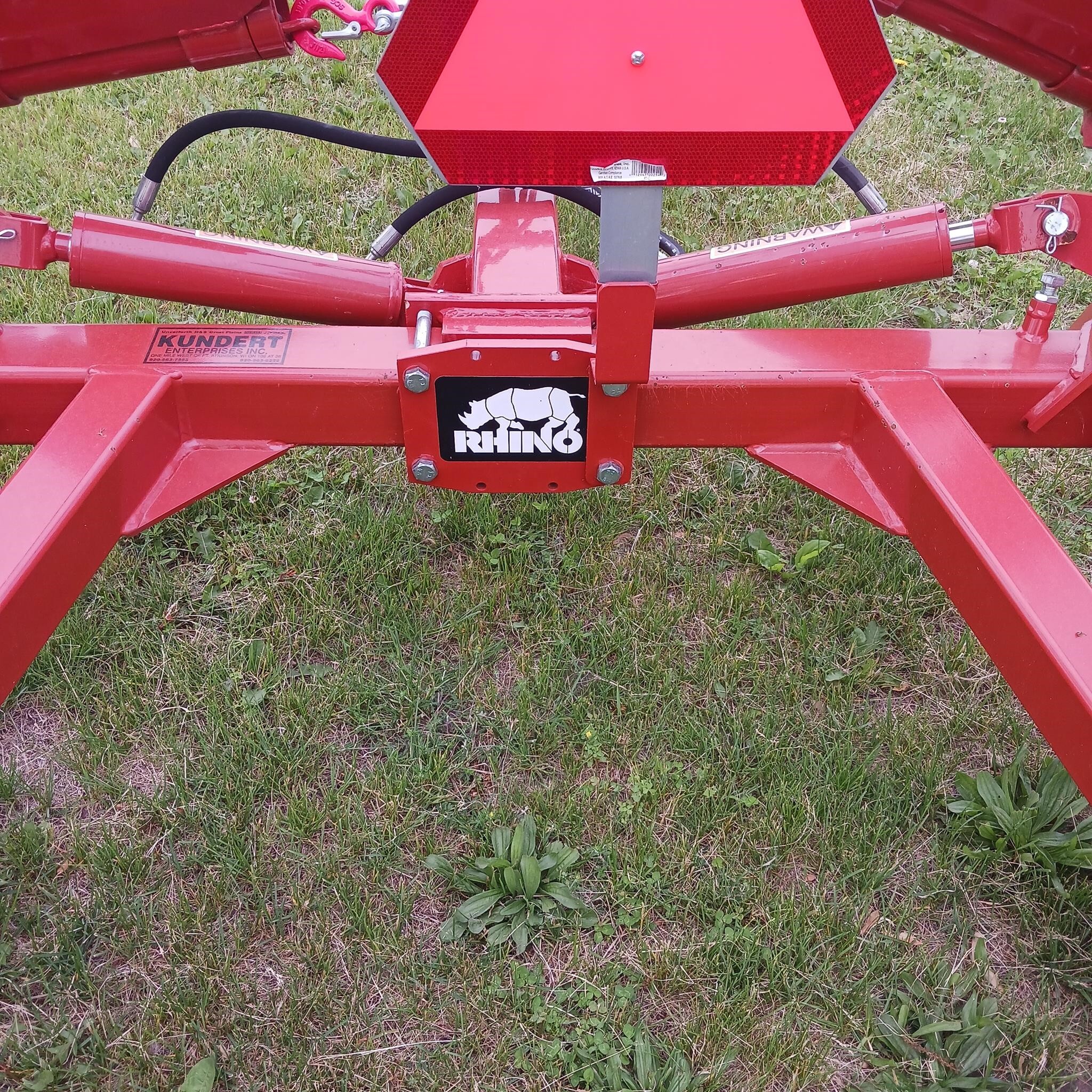 2022 Rhino ER10 Rake