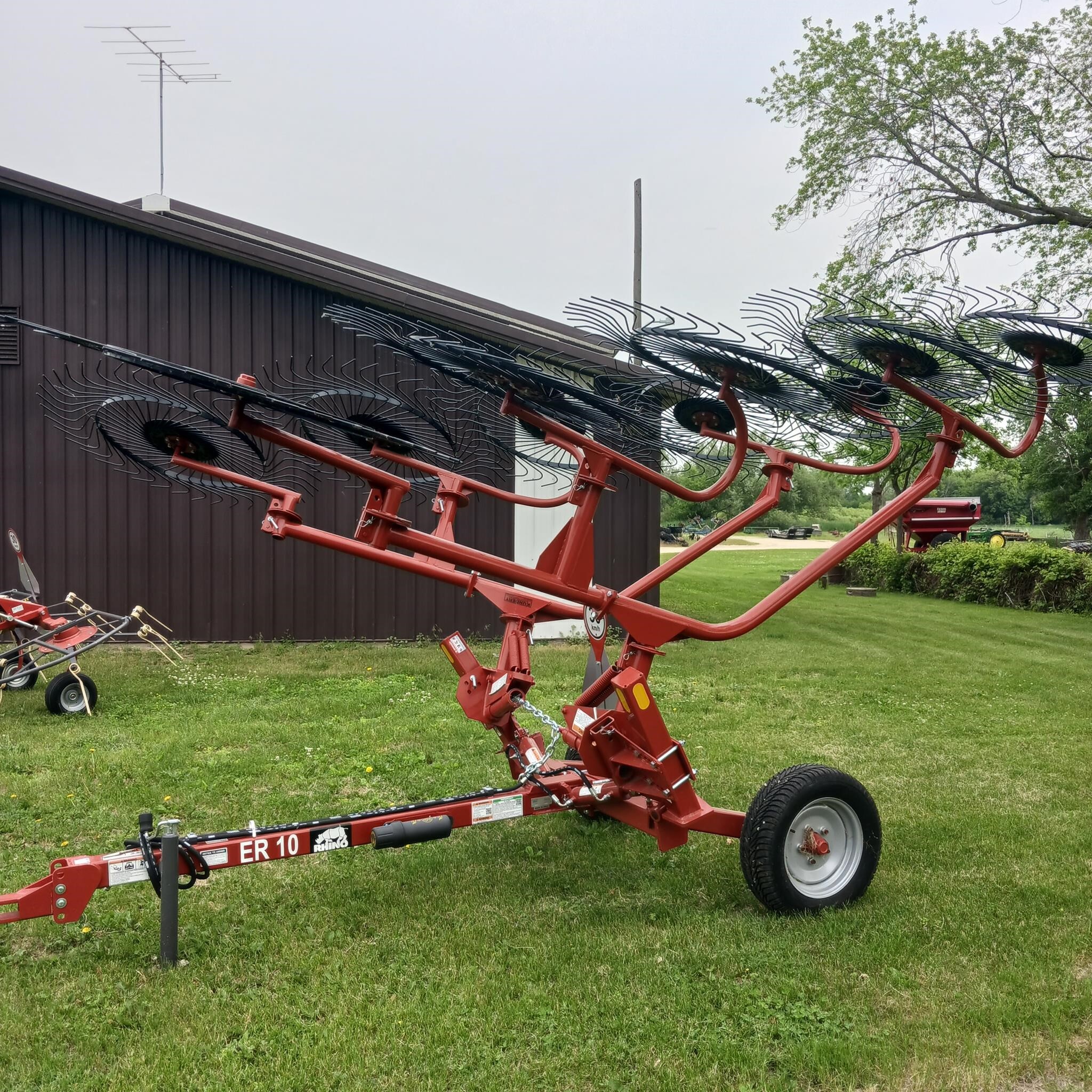 2022 Rhino ER10 Rake