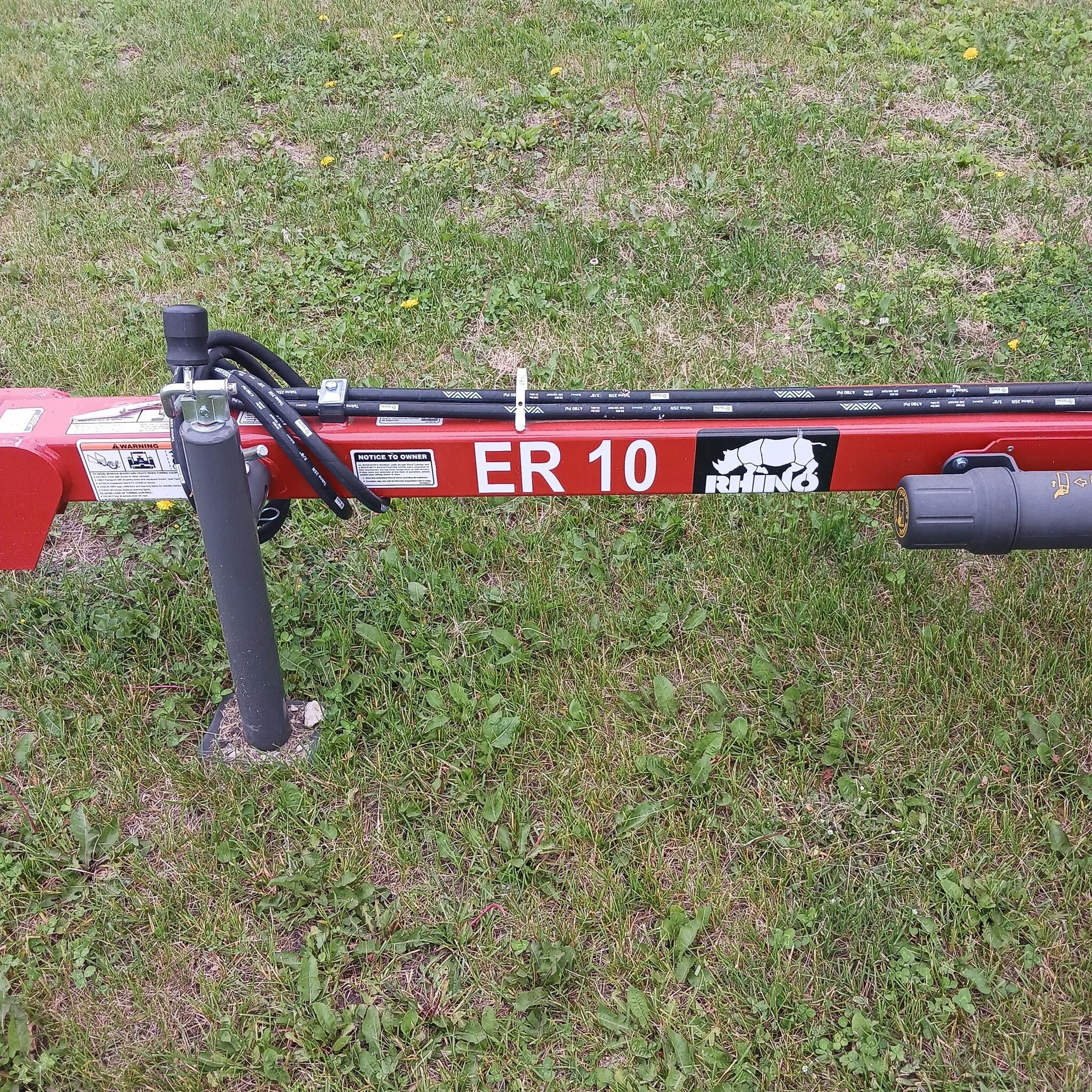 2022 Rhino ER10 Rake