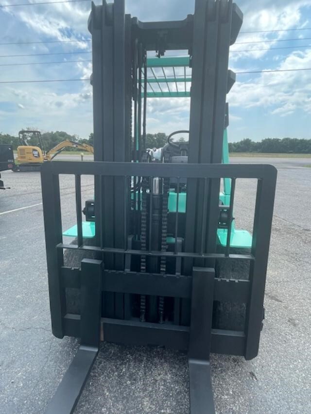 1999 Mitsubishi FG35 Forklift