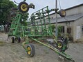 2004 John Deere 2210 Field Cultivator