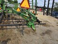 2004 John Deere 2210 Field Cultivator