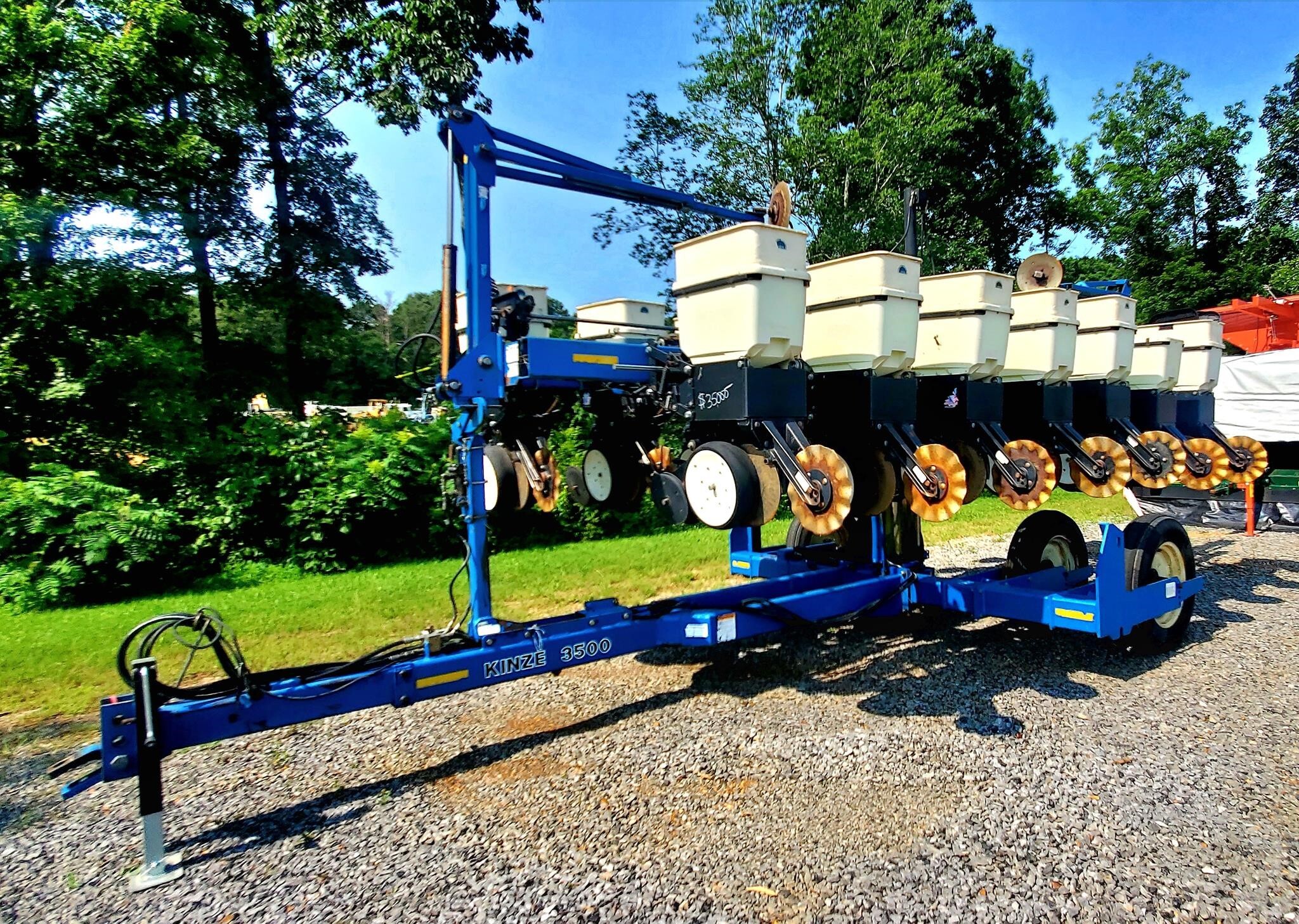 2002 Kinze 3500 Planter