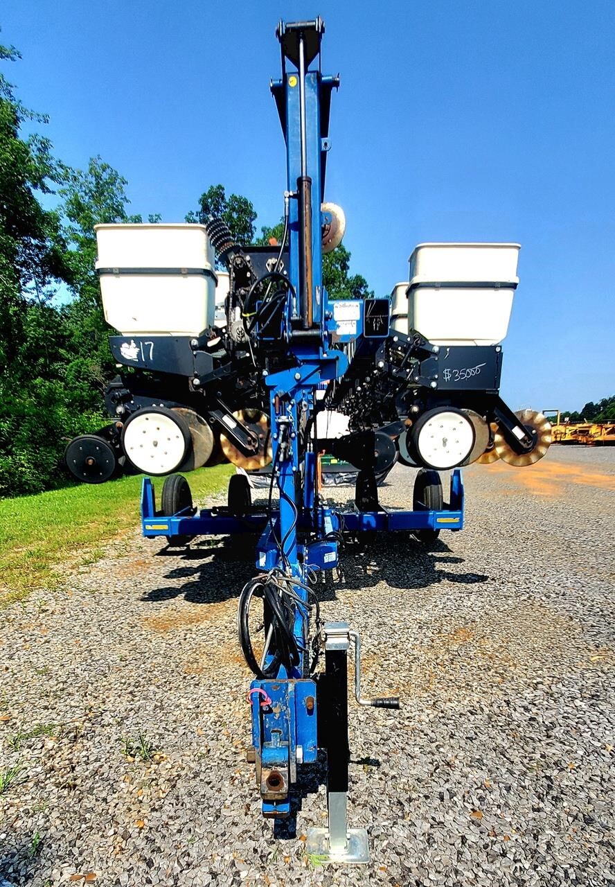 2002 Kinze 3500 Planter