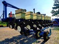 2002 Kinze 3500 Planter
