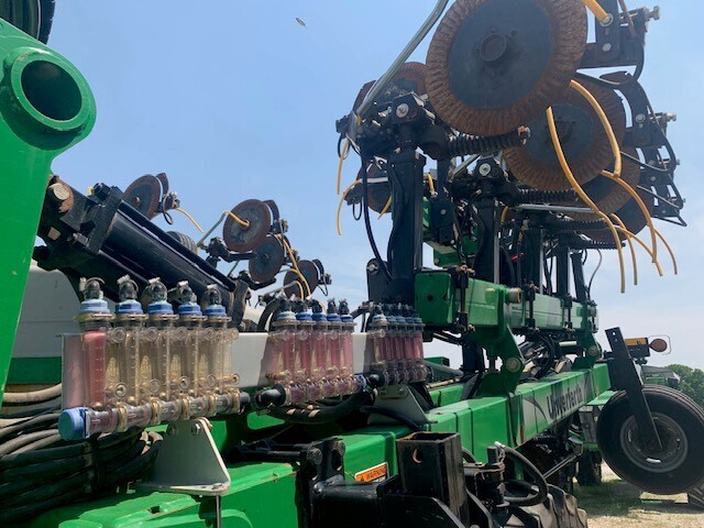 2019 Unverferth NutriMax 1800 Toolbar