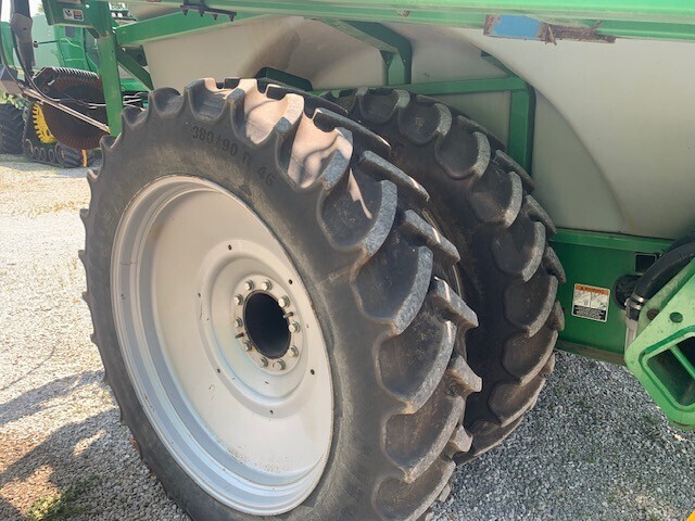 2019 Unverferth NutriMax 1800 Toolbar