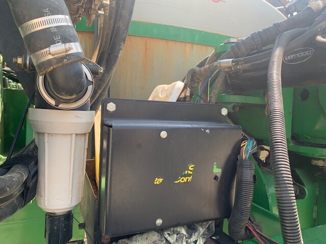 2019 Unverferth NutriMax 1800 Toolbar