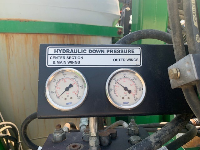 2019 Unverferth NutriMax 1800 Toolbar