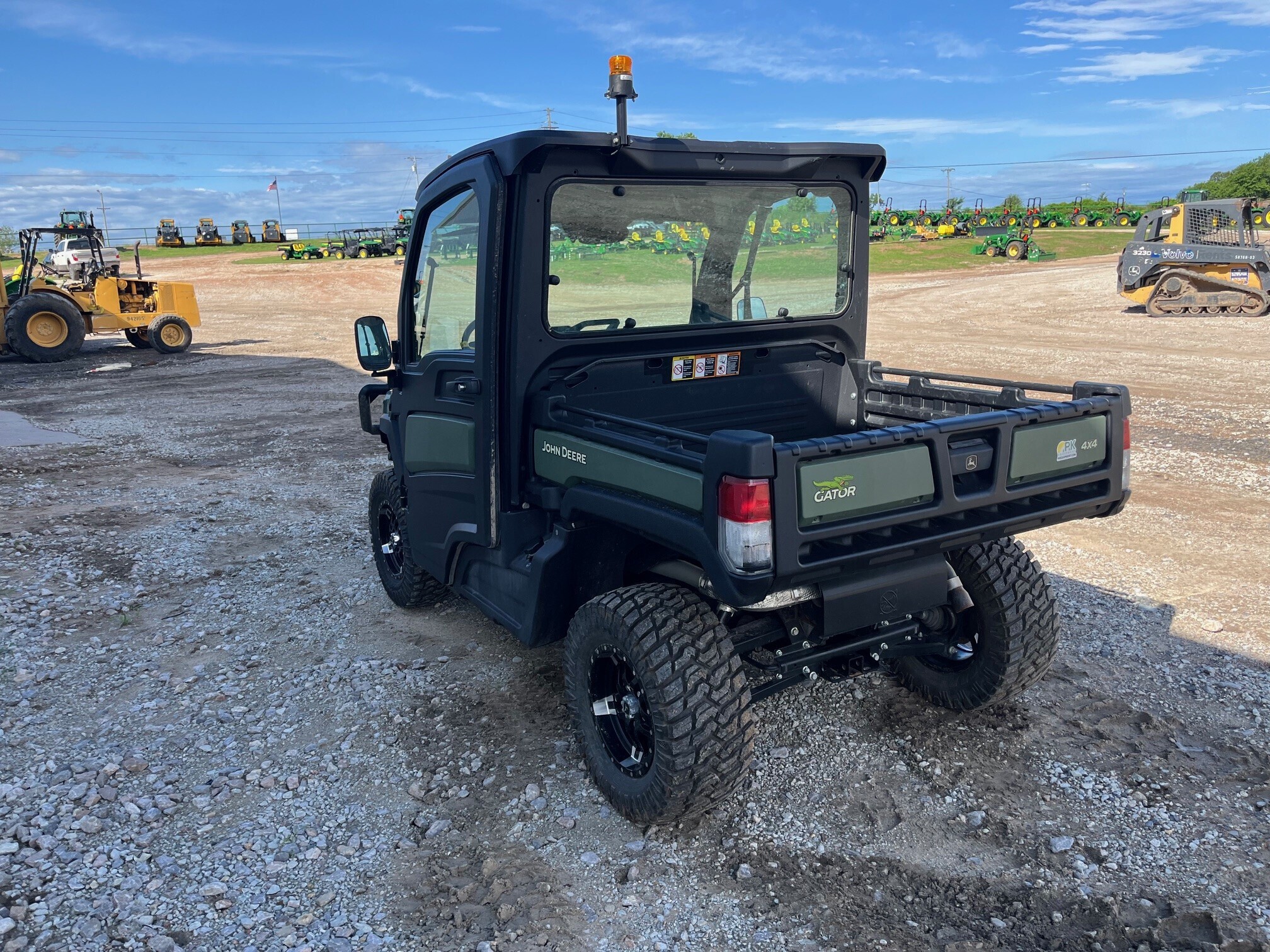 2024 John Deere XUV 835M ATVs and Utility Vehicle