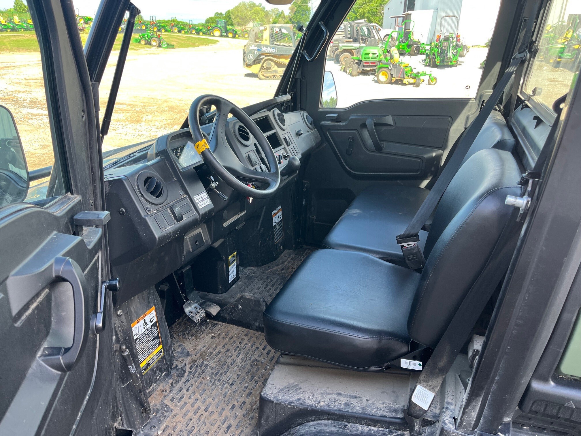 2024 John Deere XUV 835M ATVs and Utility Vehicle