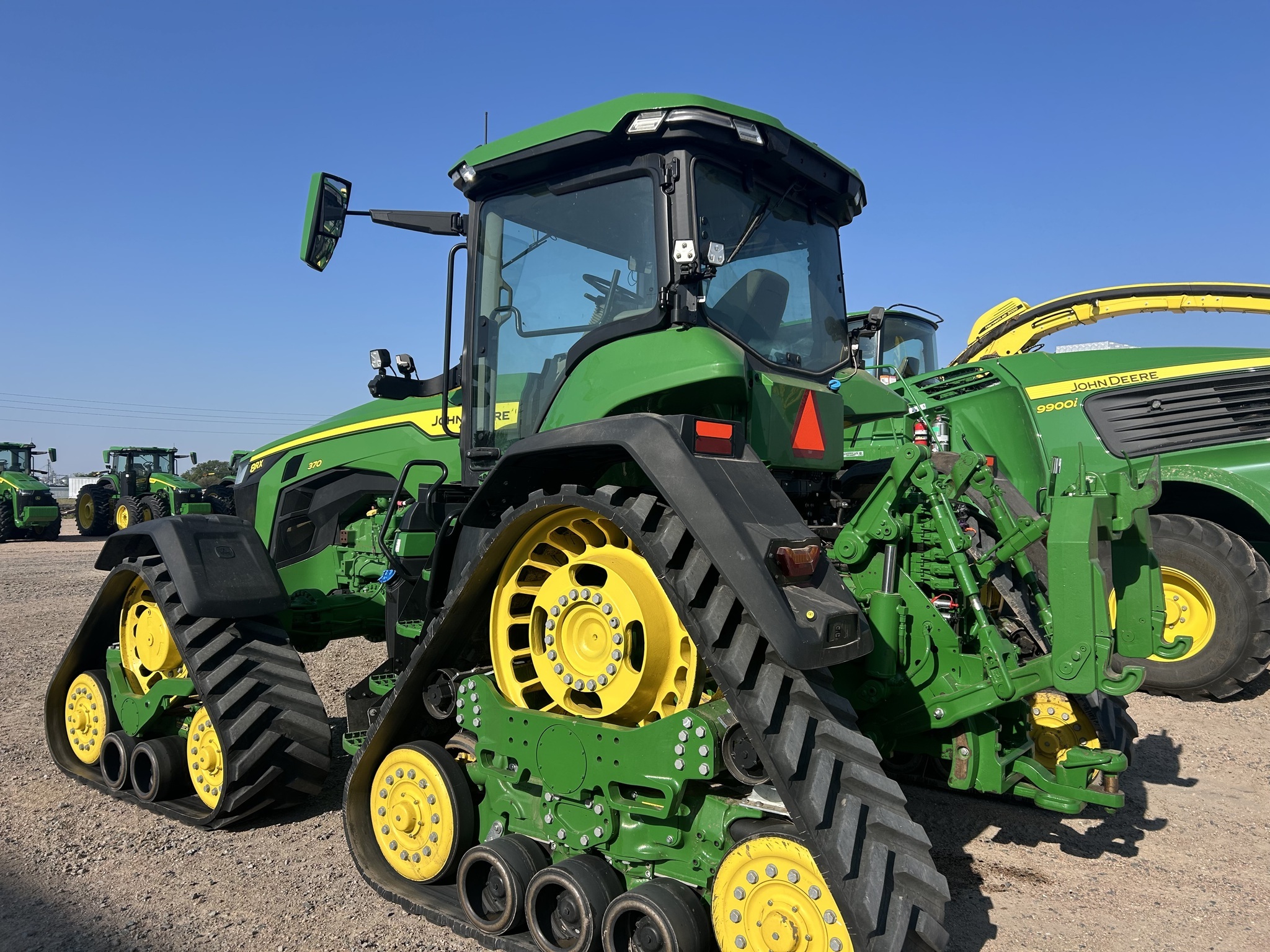 2023 John Deere 8RX 370 Tractor