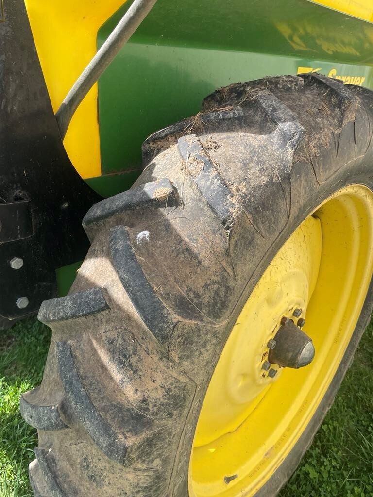  Sprayer Specialties VLU1000 Pull-Type Sprayer