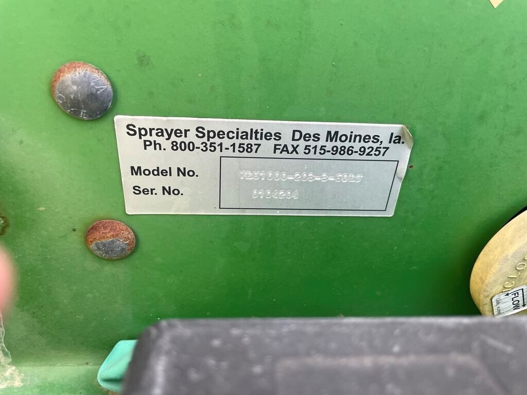  Sprayer Specialties VLU1000 Pull-Type Sprayer