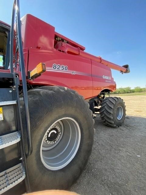 2022 Case IH 8250 Combine