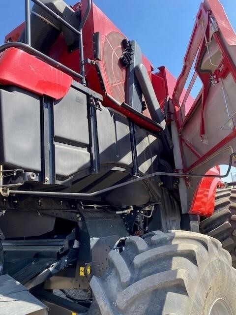 2022 Case IH 8250 Combine