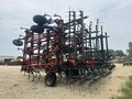 2004 Case IH Tigermate II Field Cultivator