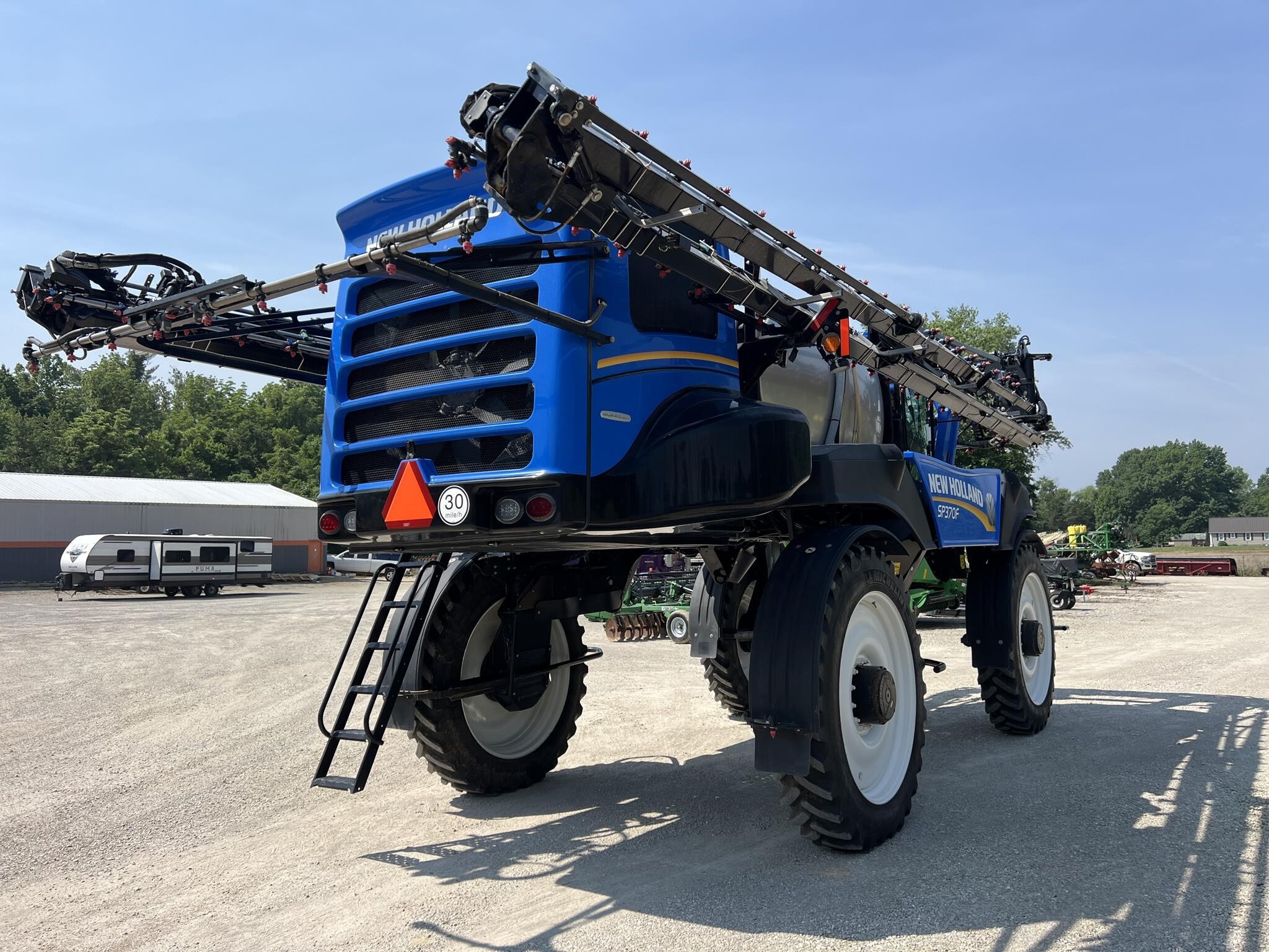 2021 New Holland SP370F Self-Propelled Sprayer