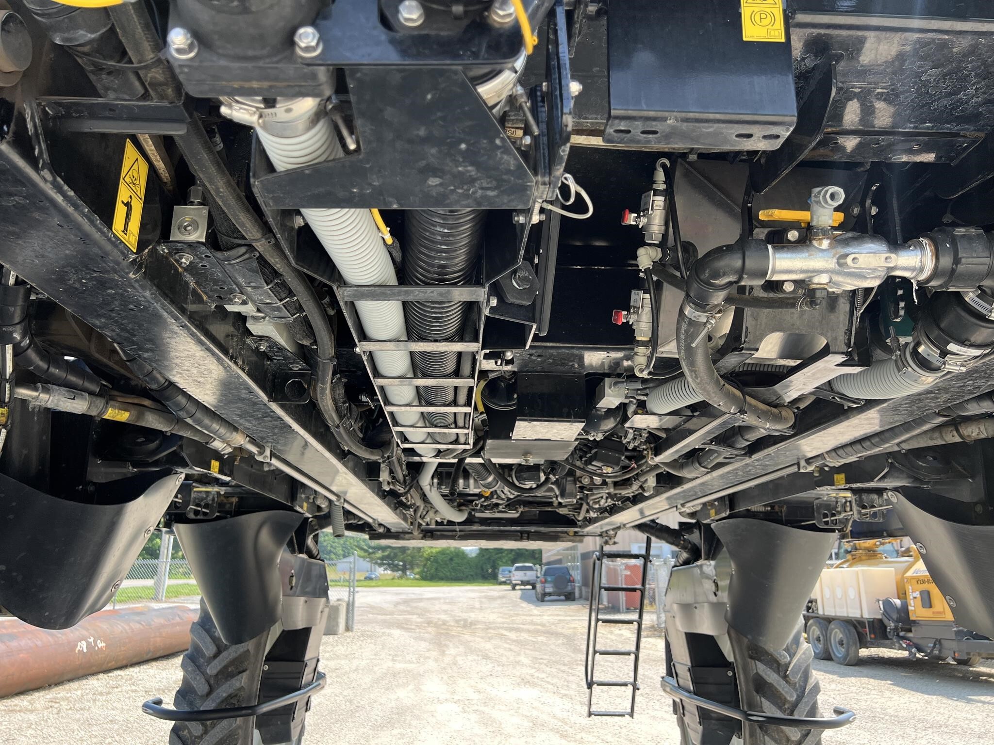 2021 New Holland SP370F Self-Propelled Sprayer