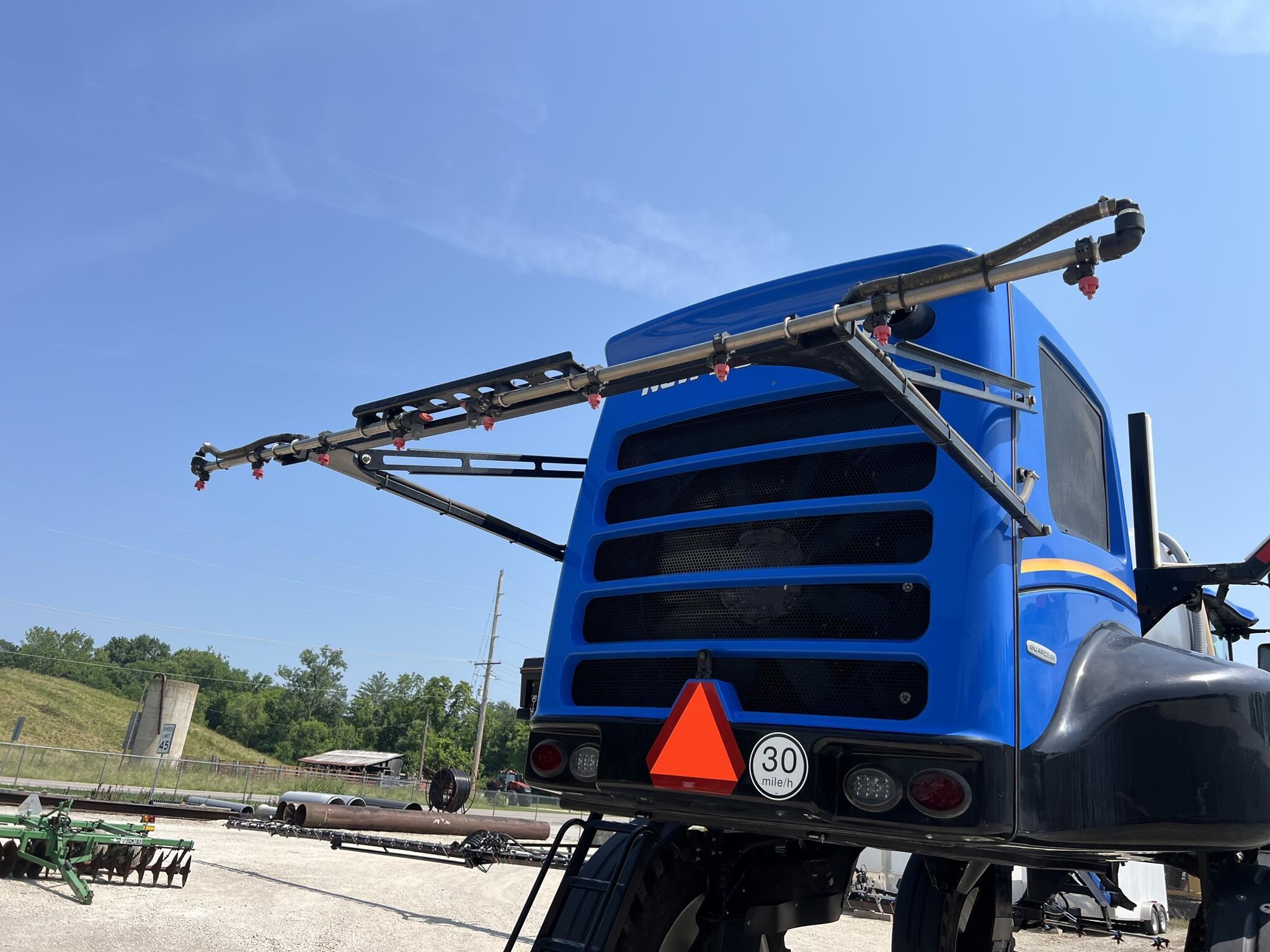 2021 New Holland SP370F Self-Propelled Sprayer