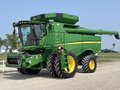 2013 John Deere S670 Combine