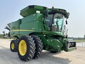2013 John Deere S670 Combine