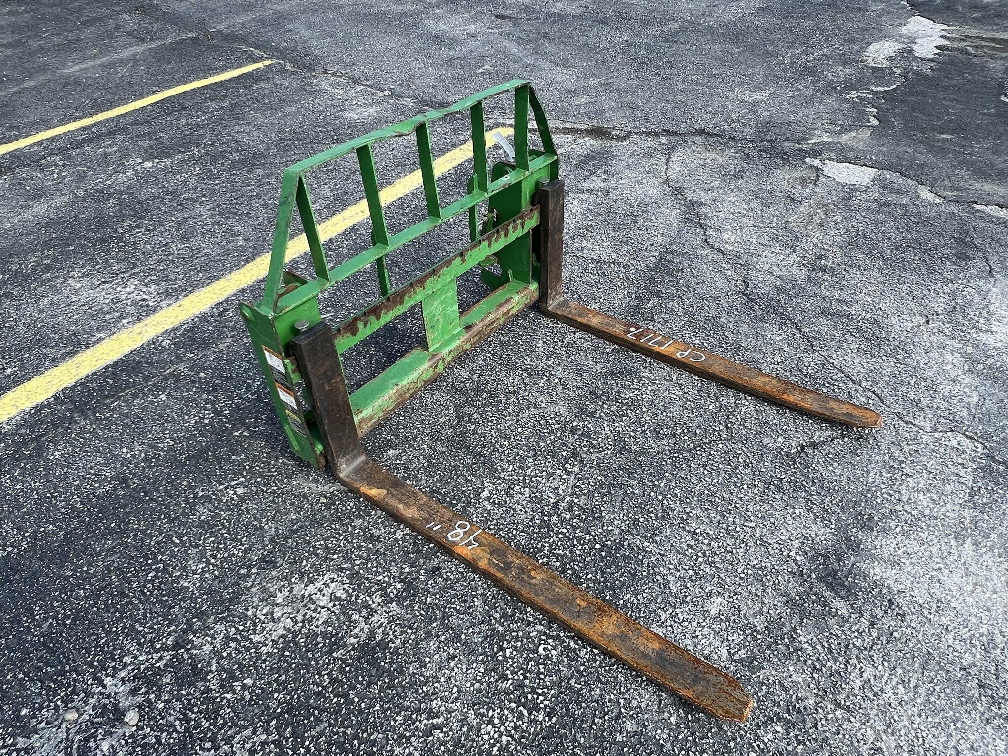  Frontier 5500 Loader and Skid Steer Attachment