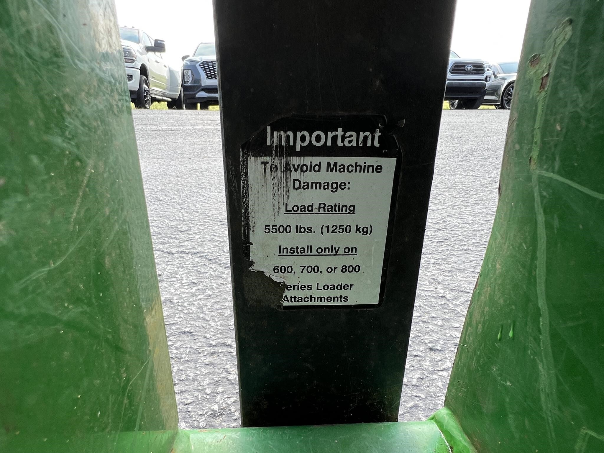  Frontier 5500 Loader and Skid Steer Attachment