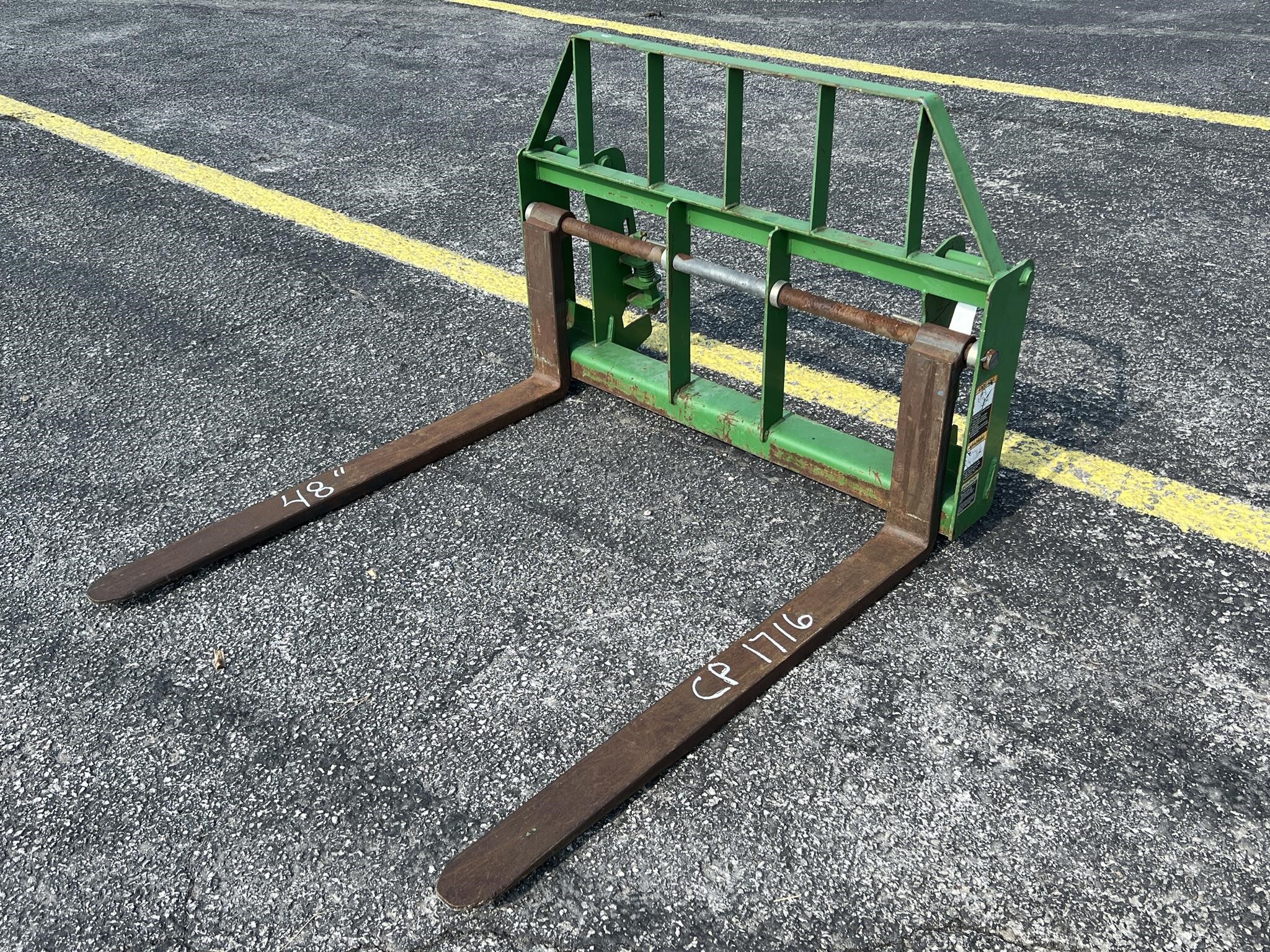  Frontier 5500 Loader and Skid Steer Attachment