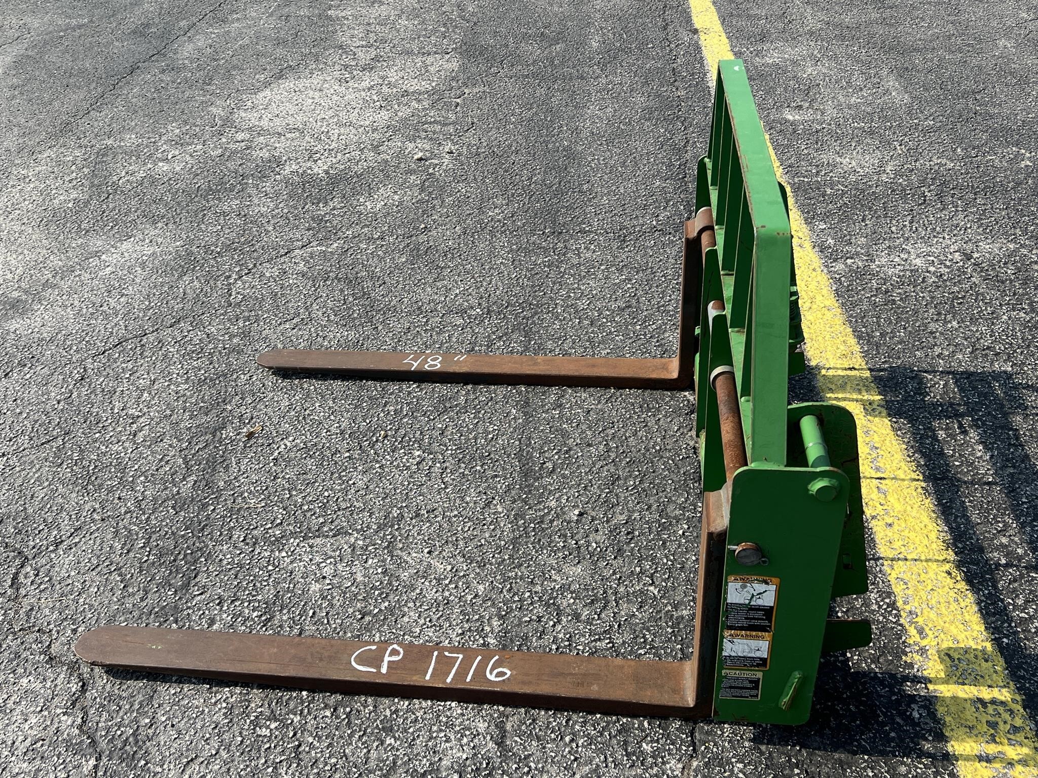  Frontier 5500 Loader and Skid Steer Attachment